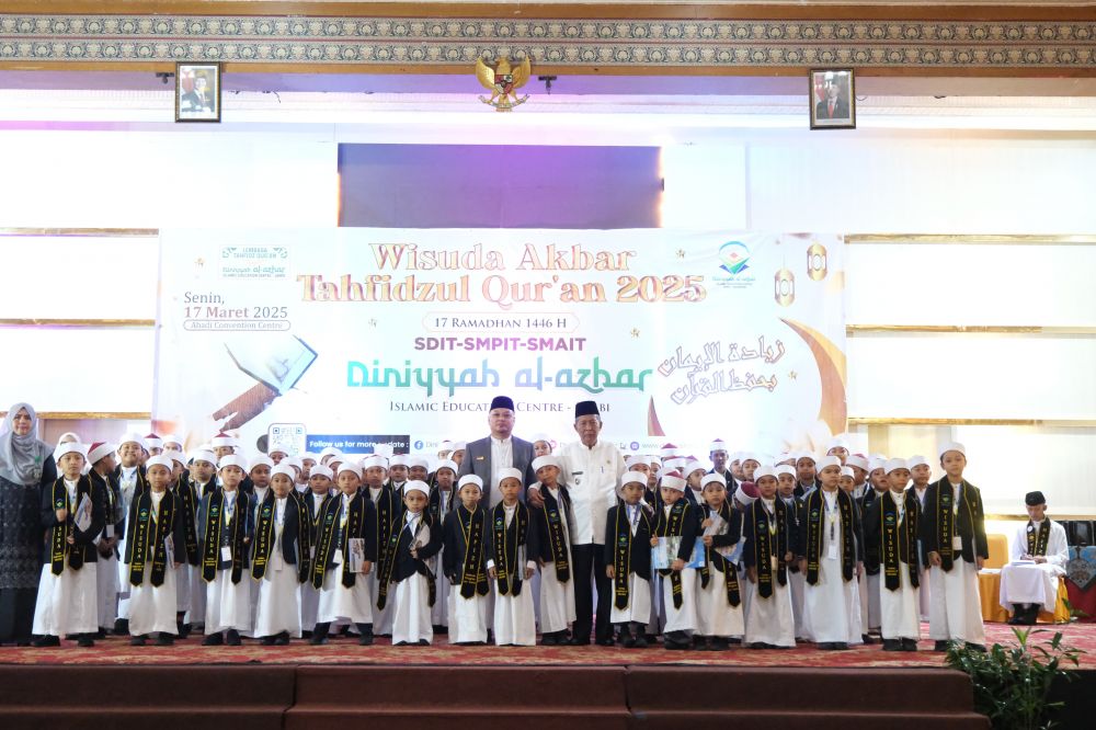 Wagub Sani Hadiri Wisuda Tahfidz Qur’an Ke-IV Diniyyah Al-Azhar