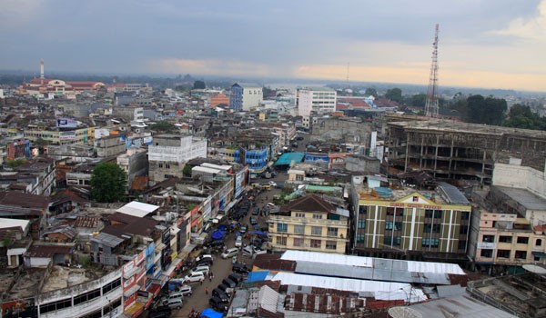 Inilah kondisi Kota Jambi diambil dari atas. Pemkot Jambi berencana memekarkan beberapa kecamatan dalam Kota Jambi. F/M KHAIDIR/JAMBI UPDATE   