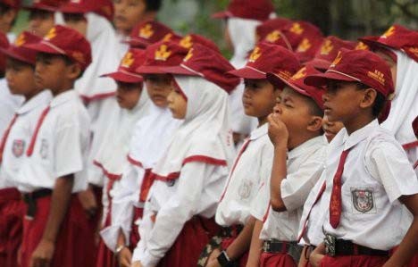 Akan alokasi beasiswa untuk sekolah swasta pada 2015 ini sebesar 80 persen. Sementara 20 persen sisanya baru dialokasikan untuk siswa kurang mampu di sekolah negeri.
