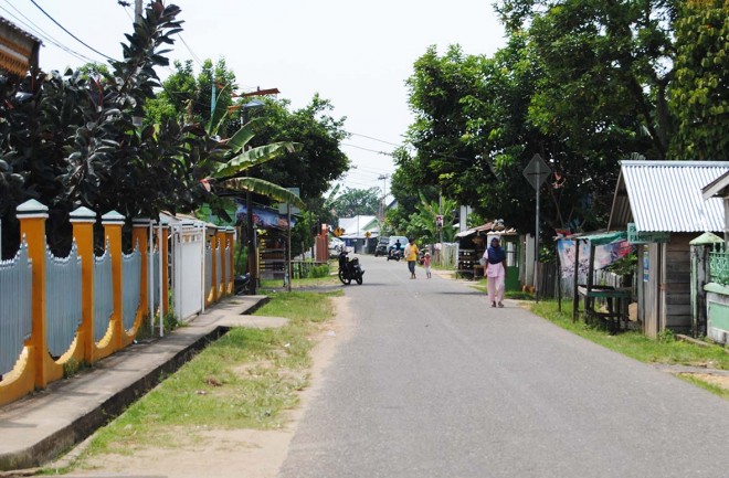 Kawasan Jambi Kota Seberang yang menjadi kawasan wisata agamis.