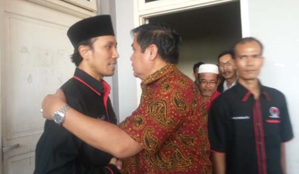 HBA dan Edi Purwanto terlihat kompak. HBA segera jalani uji kelayakan dan kepatutan Calon Gubernur Jambi yang akan diusung PDI Perjuangan. 