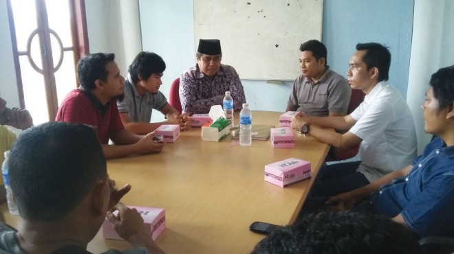 HBA bersama Hasan Mabruri, direktur Media Center HBA-EDI, saat berdialog dengan redaksi Jambi Star.