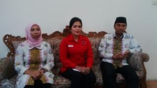 Puti Guntur Soekarno bersama Cawagub Edi Purwanto.
