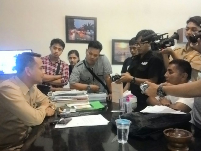 Galian kabel fiber optik dihentikan karena tak miliki izin dan rekomendasi dari Pemerintah Kota.