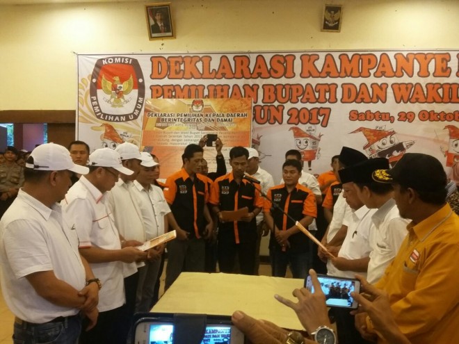 Deklarasi kampanye damai yang digelar KPU Sarolangun, beberapa waktu lalu.