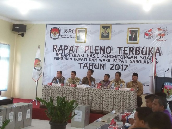 Suasana rapat pleno terbuka Pilbup Sarolangun.