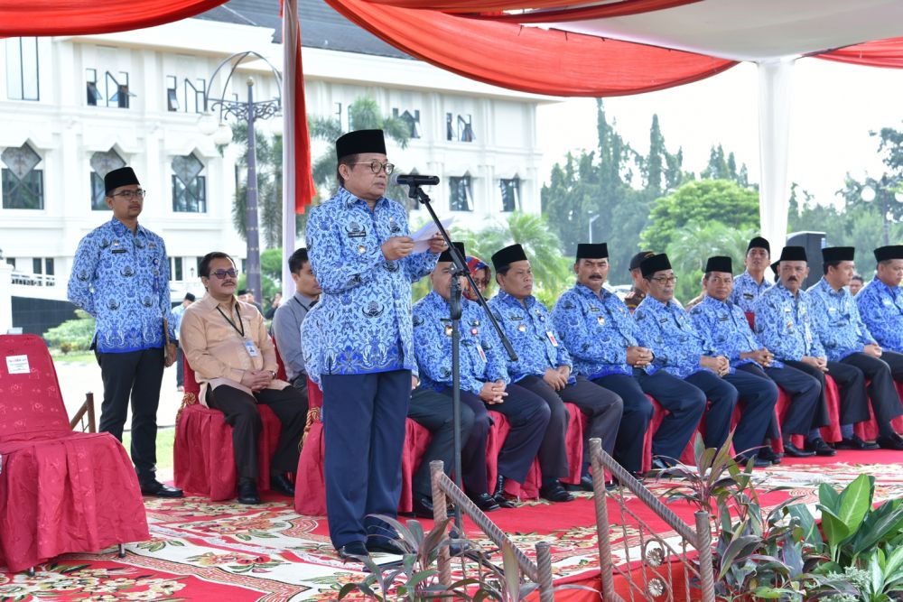 Plt Gubernur Jambi H.Fachrori Umar memberi kata sambutan 