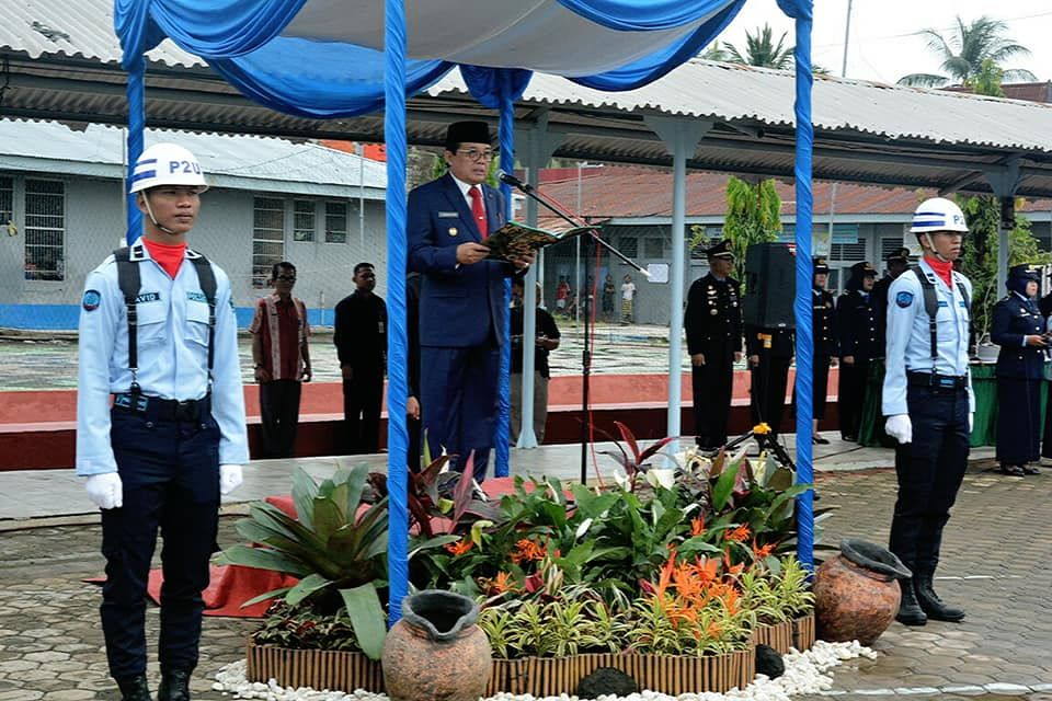 Plt. Gubernur Jambi Dr.Drs.H. Fachrori Umar M. Hum menjadi Inspektur Upacara dalam peringatan Hari Bhakti Pemasyarakatan ke 54 Tahun 2018 di Lembaga Pemasyarakatan Klas II A Jambi, Jumat (27/4).
