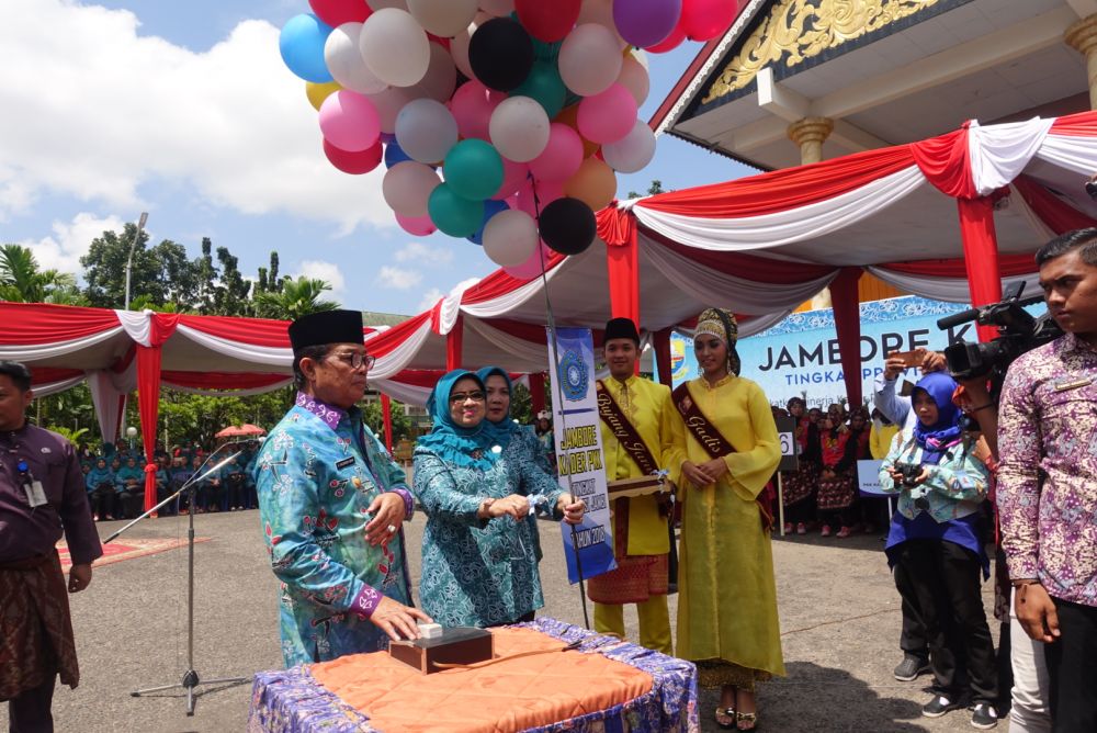 Plt Gubernut Fachrori membuka Jambore TP PKK Provinsi Jambi Tahun 2018