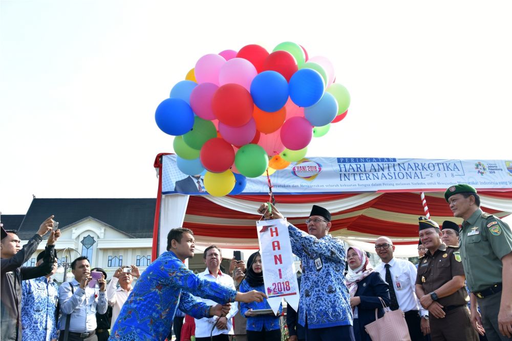 Peringatan Hari Anti Narkotika Internasional (HANI) Tingkat Provinsi Jambi, Kamis (12/7/18) di Lapangan Depan Kantor Gubernur Jambi.