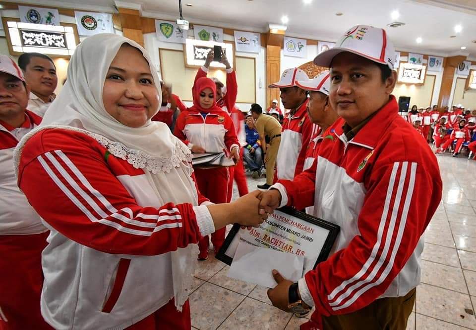 Bupati Muarojambi Berjanji Akan Memberikan Bonus Bagi Atlit Muarojambi yang Berprestasi
