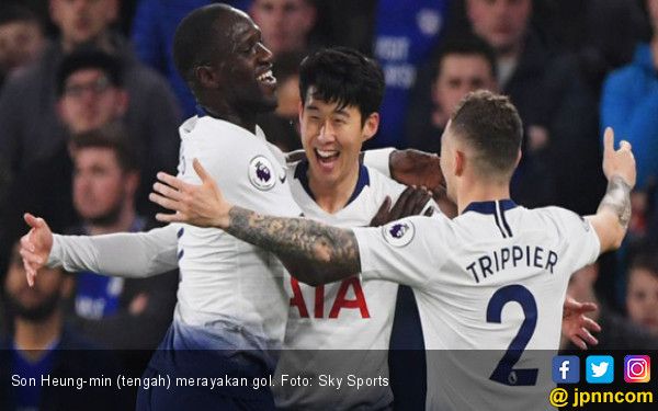 Son Heung Min Tengah Merayakan Gol 
