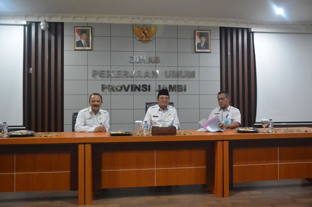 Plt Gubernur saat  silaturrahmi Ke Kantor PUPR.