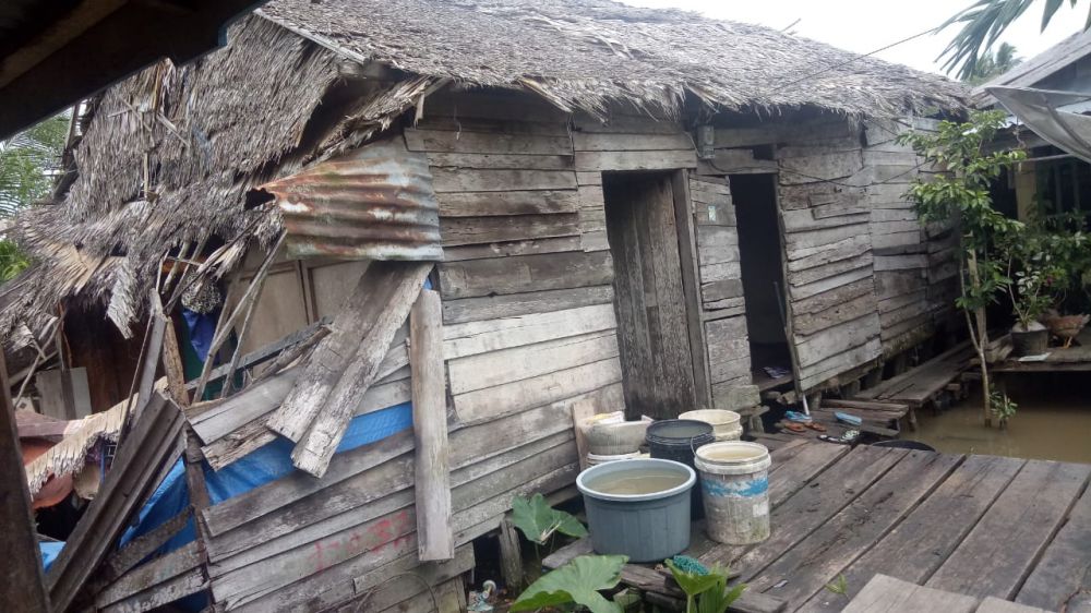 Kondisi rumah milik Piyan arga RT 0306 Kelurahan Nipahpanjang ll Kecamatan Nipahpanjang