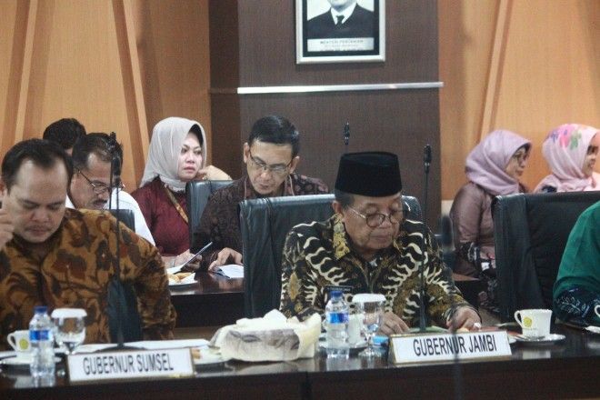 Pelaksana Tugas Gubernur Jambi Dr.Drs.H.Fachrori Umar,M.Hum,ikut Rapat Pimpinan Kementerian Pertanian