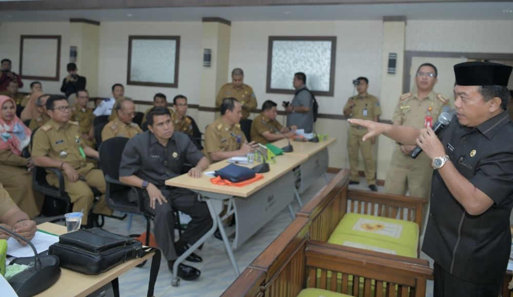 Bupati Merangin H Al Haris saat memberi pengarahan