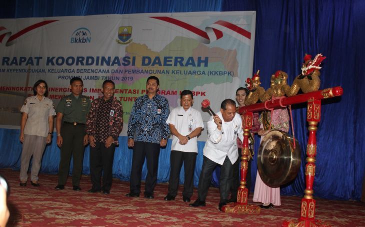 Pembukaan Rapat Koordinasi Daerah (Rakorda) Program Kependudukan, Keluarga Berencana dan Pembangunan Keluarga (KKBPK) Provinsi Jambi.jpg