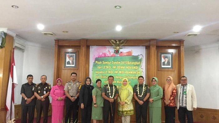 Foto bersama usai pisah sambut. Dandim 0415/Batanghari.