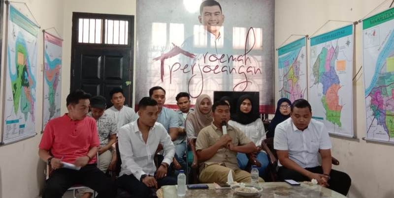  Jumpa pers di Rumah Perjoengan Rocky Candra di Kota Jambi, Rabu (24/4)
