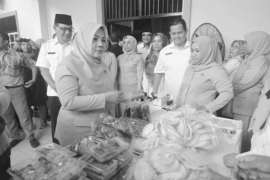 Bazar yang diselenggarakan oleh DWP Provinsi Jambi