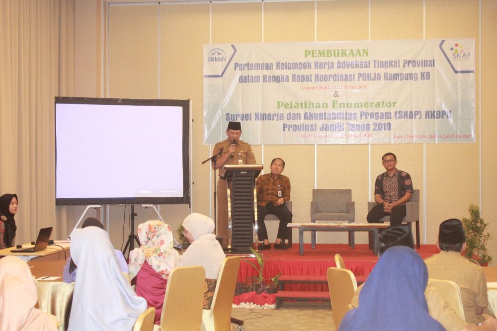 Sekda M Dianto membuka Pertemuan Kelompok Kerja dan Advokasi Tingkat Provinsi Jambi