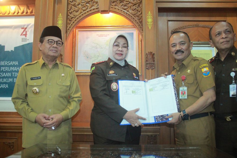 MoU antara Kejati dan Dinas Pekerjaan Umum dan Perumahan Rakyat (PUPR) Provinsi Jambi..
