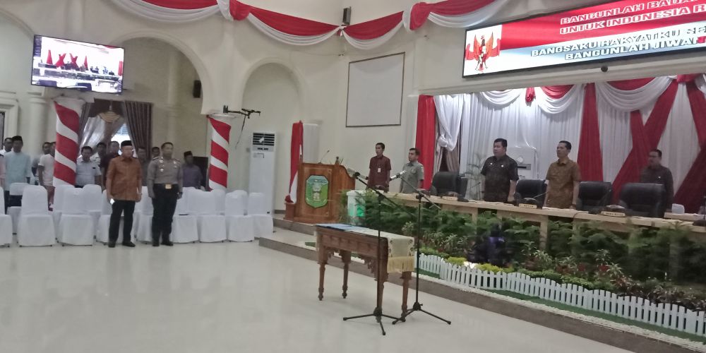 Cek Endra dan Kapolres memantau persiapan dan proses gladi bersih pelantikan DPRD Sarolangun.