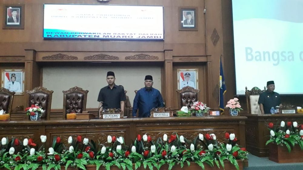 Jalannya paripurna penetapan unsur pimpinan DPRD Muarojambi yang di pmpini Yuli Setia Bhakti