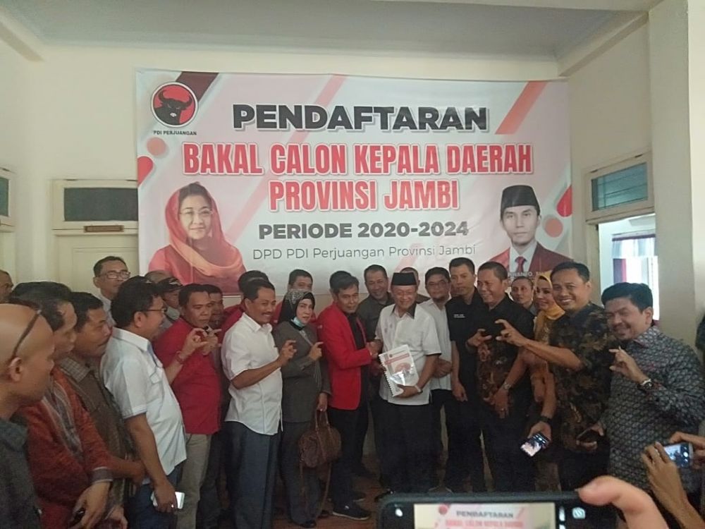 CE mendaftar ke PDIP 