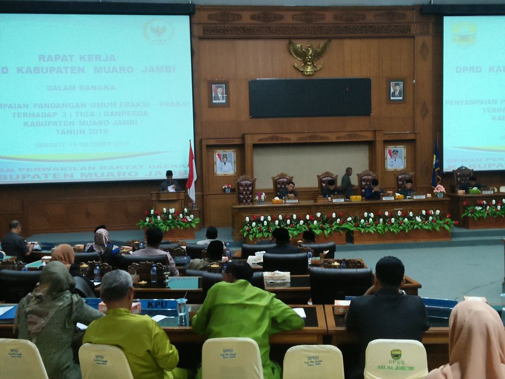 Jalalnya paripurna pandangan fraksi.