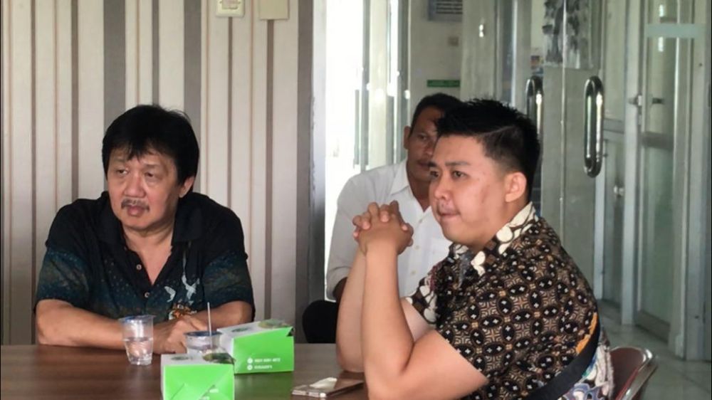 Pengusaha ayam menghadiri pertemuan dengan dinas Lingkungan Hidup Muarojambi terkait perizinan yang dikeluarkan DMPTS Muarojambi.