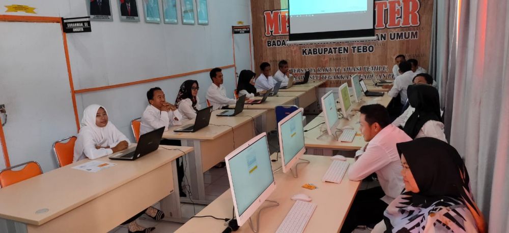 Test Scoratif Calon Panwascam Tebo