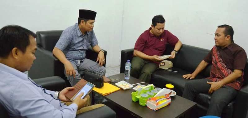 Supervisi anggota Bawaslu Provinsi Jambi, Afrizal, S.Pd.I., MH ke Kantor Bawaslu Kabupaten Sarolangun, baru-baru ini 