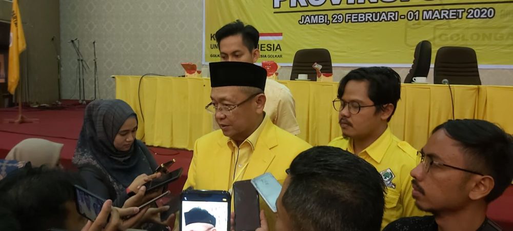 Ce memberikan keterangan pada wartawan 