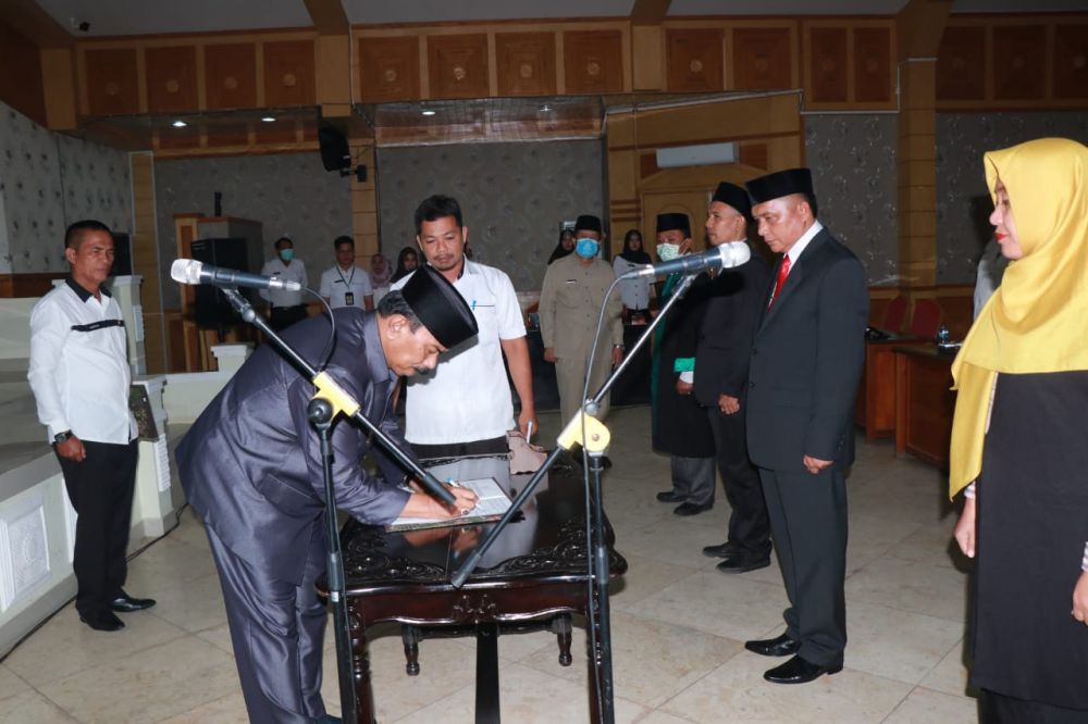 Pejabat yang baru dilantik
