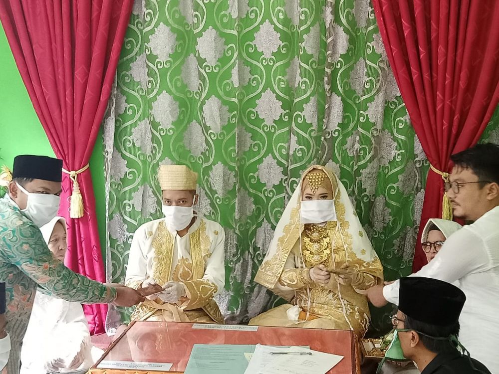 Pasangan Hedi Jentria dan Eka Ardian 