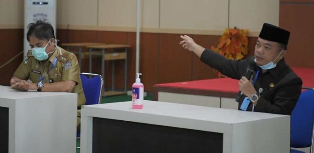 Bupati Merangin Al Haris, didampingi dir RSUD Abunjani Bangko dr Berman Saragih