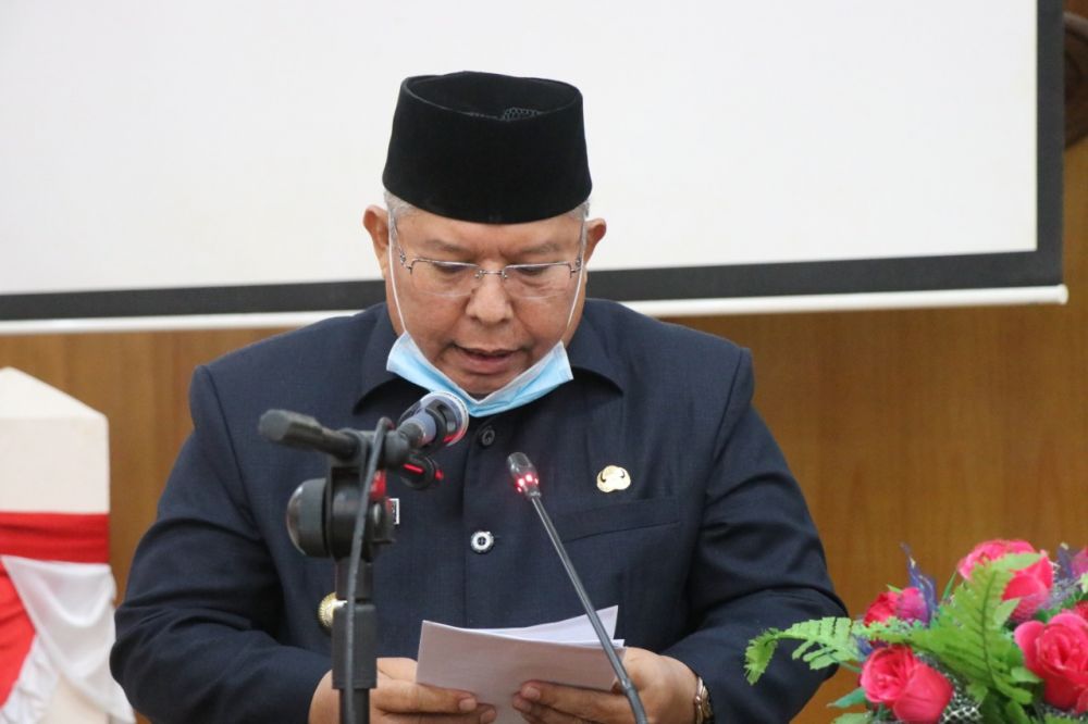 Bupati  Safrial