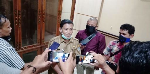 dr H Bambang Hermanto MKes ketika diwawancarai 