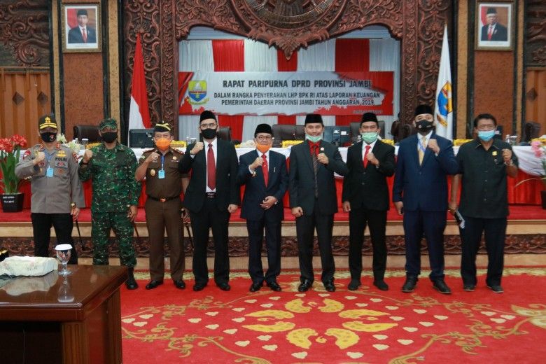 Paripurna dengan agenda penyerahan Laporan Hasil Pemeriksaan (LHP) atas Laporan Keuangan Pemerintah Daerah (LKPD) Provinsi Jambi tahun anggaran 2019