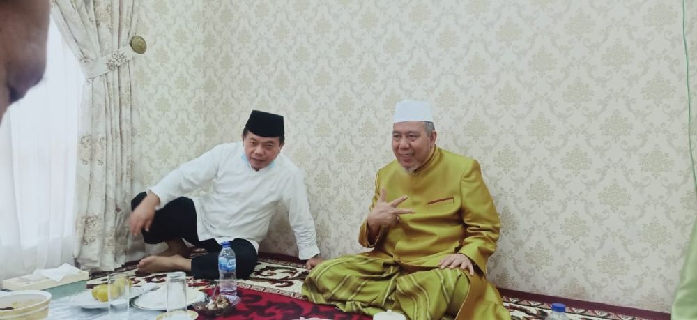 Al Haris dan KH Ahmad Mubarok