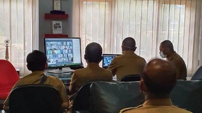  Plt Sekda Muaro Jambi, Jangning, Kadis PUPR, melaksanakan rapat secara virtual bersama BPK RI Perwakilan Jamb