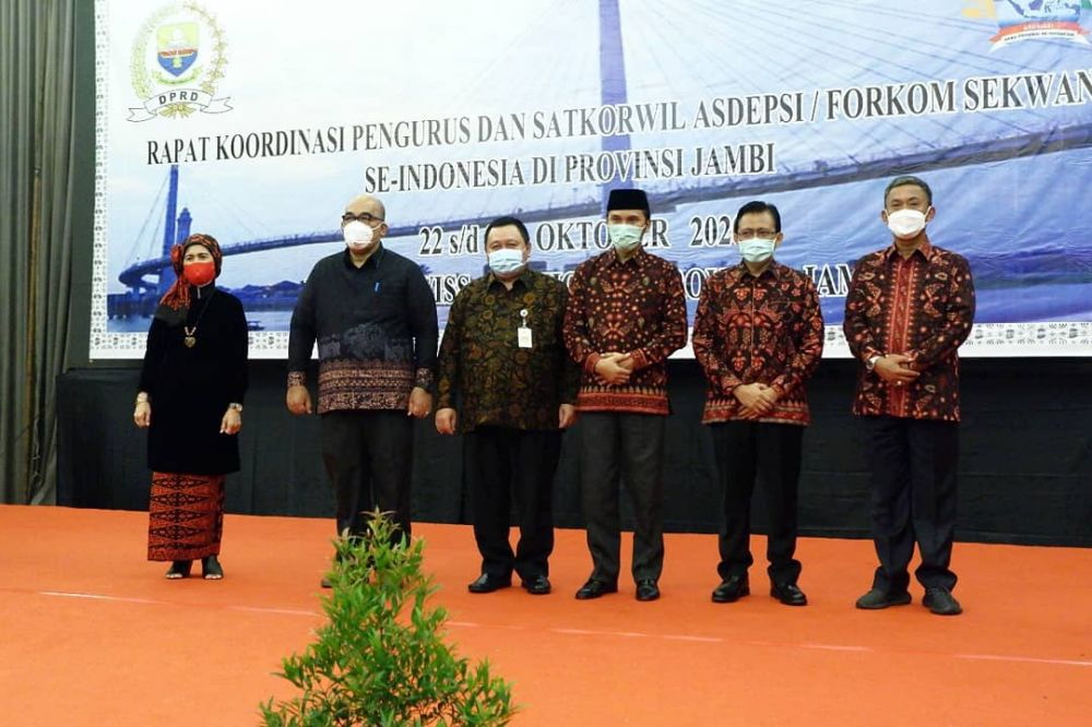 Rakor Pengurus Satkorwil ASDEPSI atau Forkom Sekwan se-Indonesia di Provinsi Jambi, Kamis (22/10) di hotel Swisbel. 