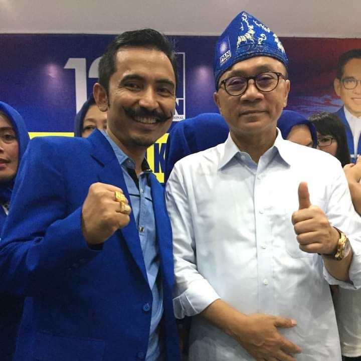 Ketua Majelis BM PAN Provinsi Jambi Berry Berly bersama Ketua Umum PAN Zulkifli Hasan 