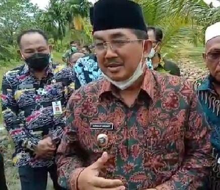Bupati Anwar Sadat