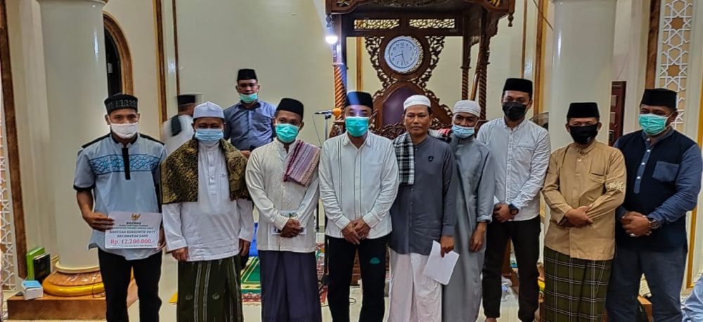 Foto bersama warga