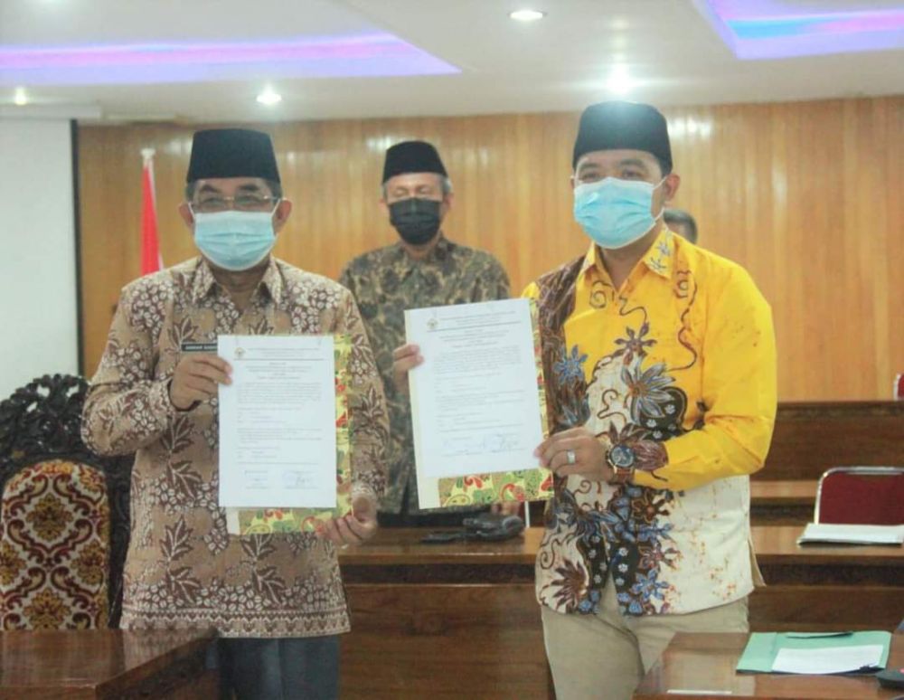 Bupati tanjabarat Anwar Sadat