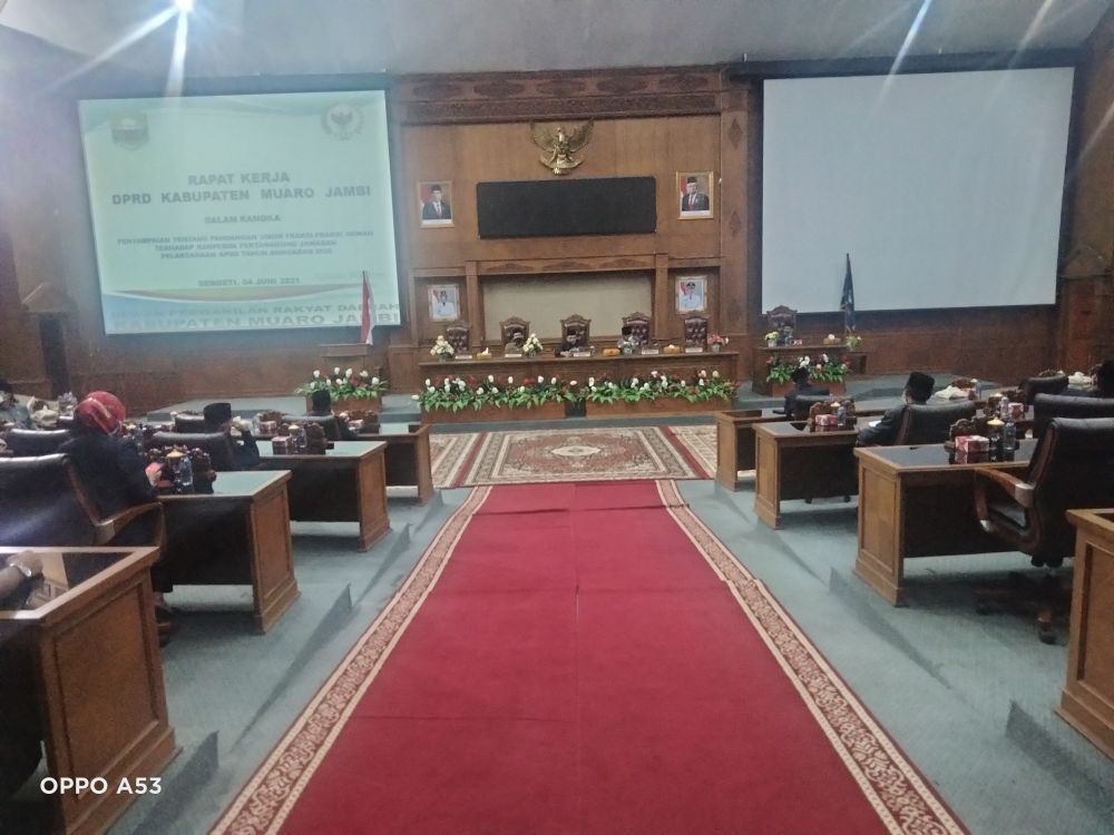 Rapat kerja DPRD Muarojambi.