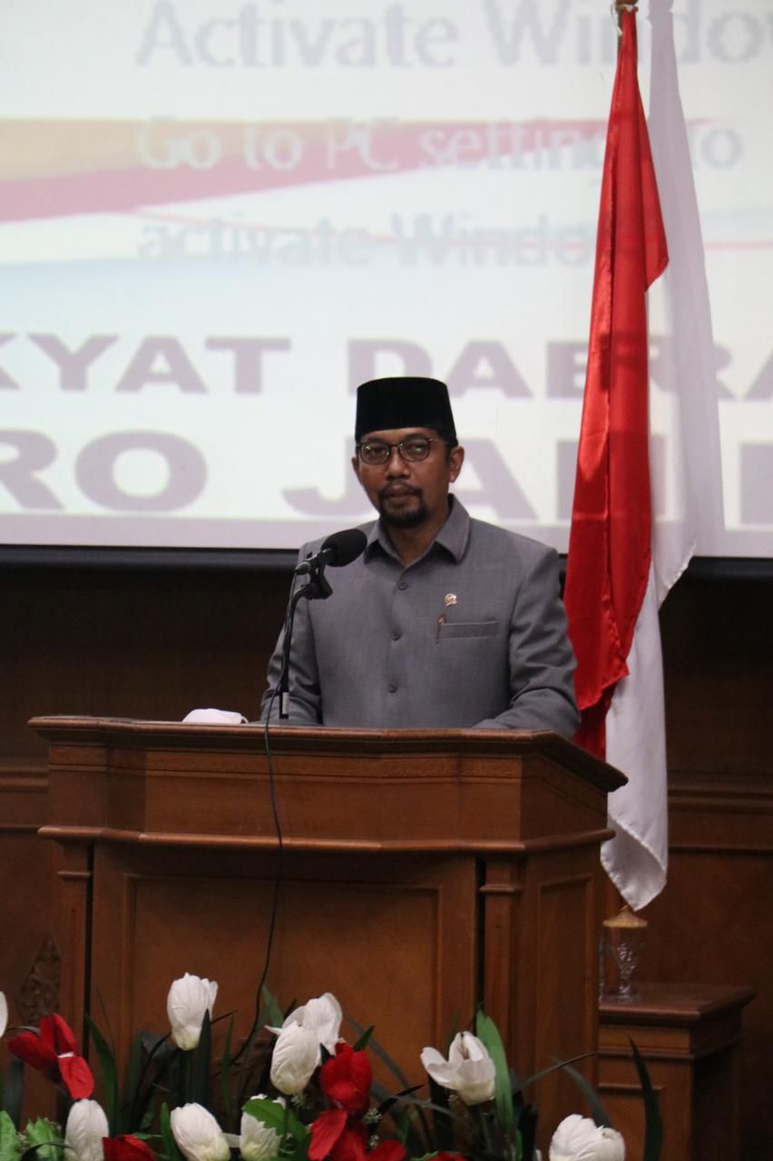 Juru Bicara Fraksi PAN Robinson Sirait