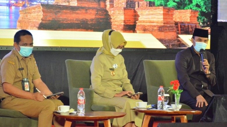 Ketua DPRD Provinsi Jambi Edi Purwanto menjadi narasumber dalam Musyawarah Perencanaan Pembangunan (Musrenbang) RKPD Provinsi Jambi tahun 2022 Selasa (6/4/2021) di Swisbell Hotel, Kota Jambi.